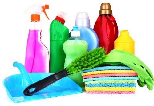 Professional end of tenancy cleaning for a Croydon rental property kitchen