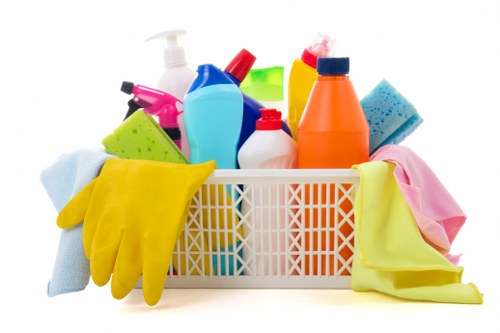 Oven cleaning team in Croydon using sustainable waste sorting practices
